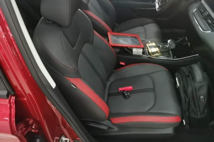 Used Dongfeng Aeolus Yixuan GS 2020 230T Automatic Cool Edition Right Front Seat