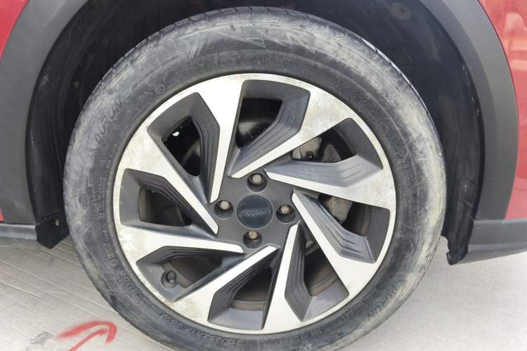 Used Dongfeng Aeolus Yixuan GS 2020 230T Automatic Cool Edition Right Front Wheel Hub
