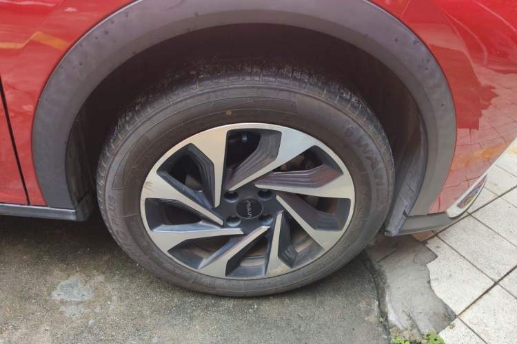 Used Dongfeng Aeolus Yixuan GS 2020 230T Automatic Yueyu Version Right Front Wheel Hub