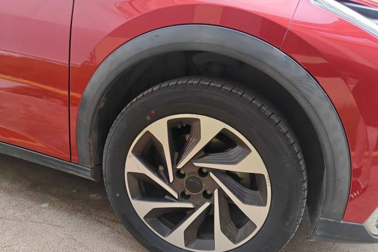 Used Dongfeng Aeolus Yixuan GS 2020 230T Automatic Cool Edition Right Front Wheel Hub