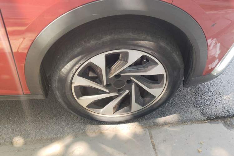 Used Dongfeng Aeolus Yixuan GS 2020 230T Automatic Cool Edition Right Front Wheel Hub