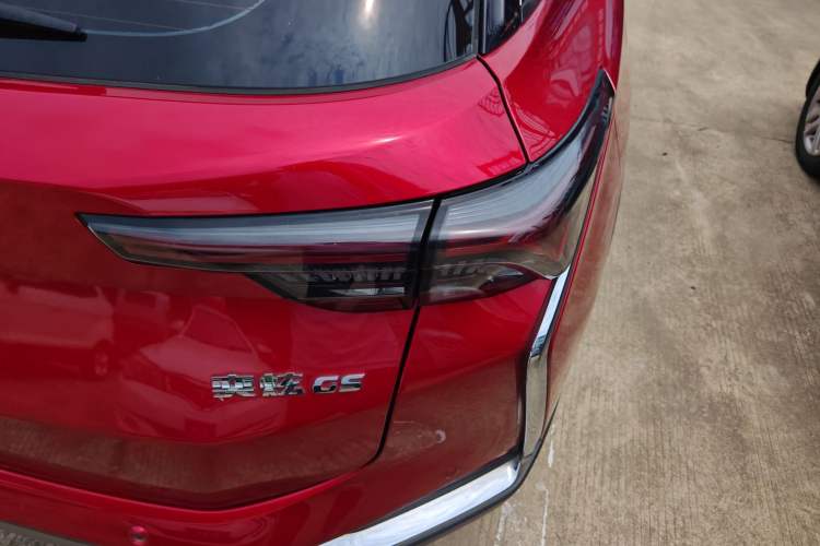 Used Dongfeng Aeolus Yixuan GS 2020 230T Automatic Yueyu Version Right Rear Taillight