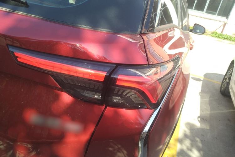 Used Dongfeng Aeolus Yixuan GS 2020 230T Automatic Cool Edition Right Rear Taillight