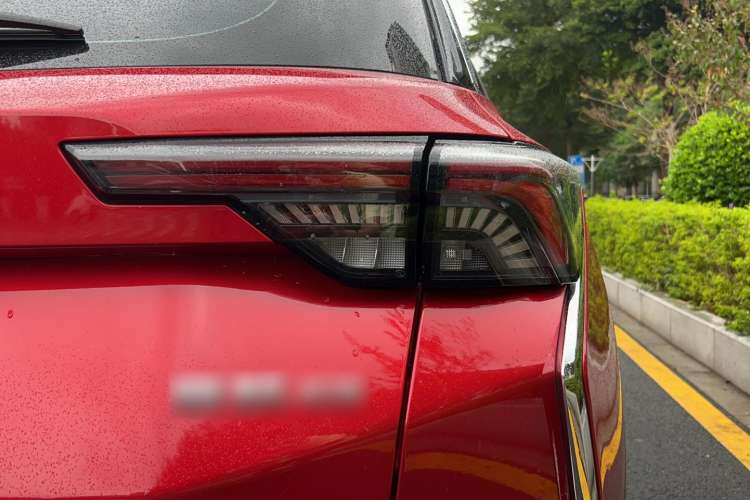 Used Dongfeng Aeolus Yixuan GS 2020 230T Automatic Yueyu Version Right Rear Taillight