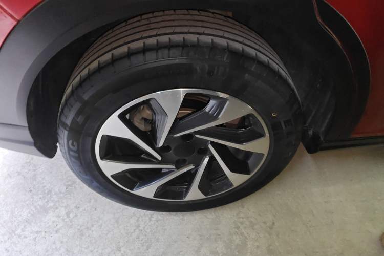 Used Dongfeng Aeolus Yixuan GS 2020 230T Automatic Cool Edition Right Rear Wheel Hub
