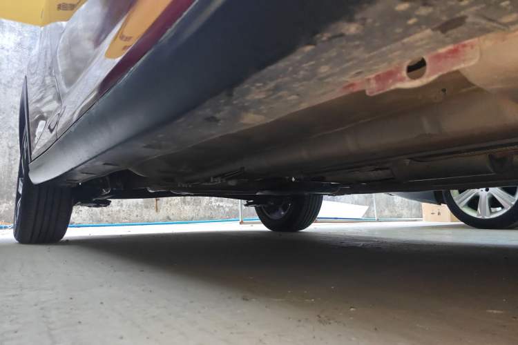 Used Dongfeng Aeolus Yixuan GS 2020 230T Automatic Cool Edition Right Side Sill