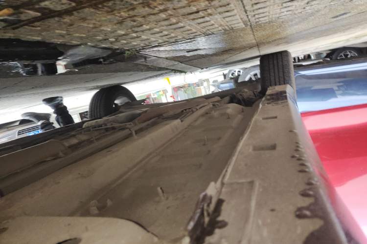 Used Dongfeng Aeolus Yixuan GS 2020 230T Automatic Cool Edition Right Side Sill