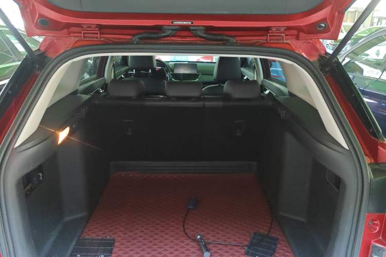 Used Dongfeng Aeolus Yixuan GS 2020 230T Automatic Cool Edition Trunk