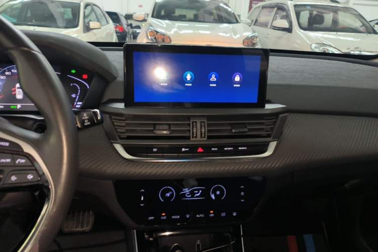 Used Dongfeng Aeolus Yixuan GS 2020 230T Automatic Cool Edition Audio And AC Panel