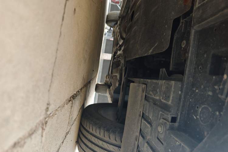 Used Dongfeng Aeolus Yixuan GS 2020 230T Automatic Yueyu Version Chassis Front Left