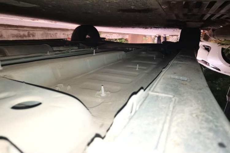 Used Dongfeng Aeolus Yixuan GS 2020 230T Automatic Cool Edition Chassis Front Right