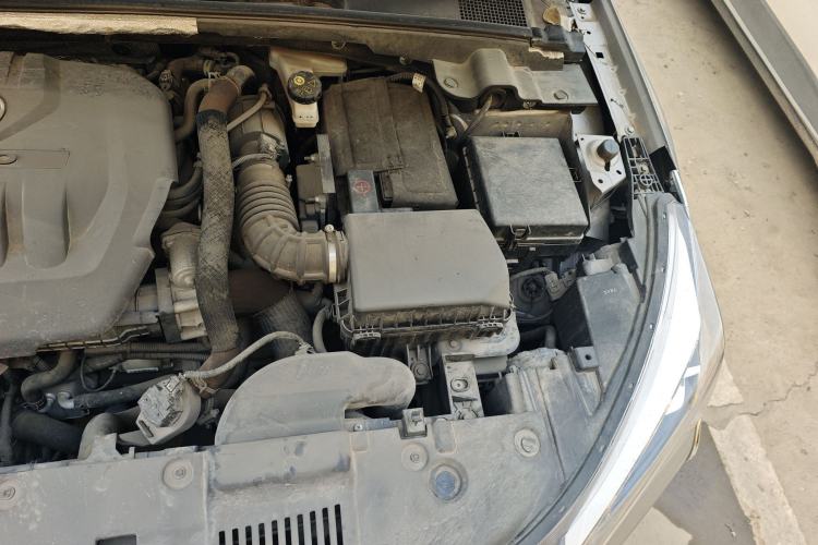 Used Dongfeng Aeolus Yixuan GS 2020 230T Automatic Yueyu Version Engine Bay Left