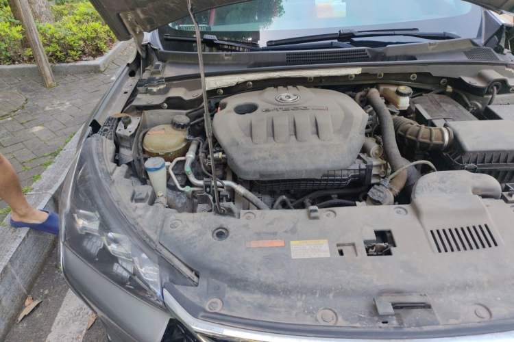 Used Dongfeng Aeolus Yixuan GS 2020 230T Automatic Cool Edition Engine Bay Right