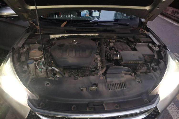 Used Dongfeng Aeolus Yixuan GS 2020 230T Automatic Cool Edition Engine Bay
