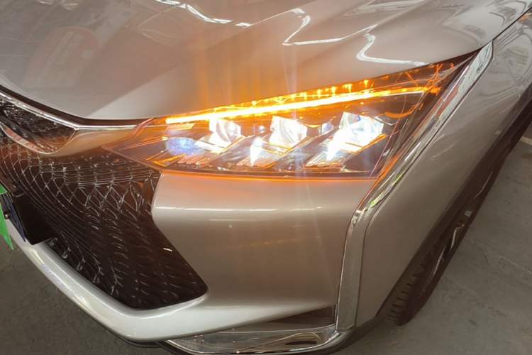 Used Dongfeng Aeolus Yixuan GS 2020 230T Automatic Cool Edition Left Front Headlight