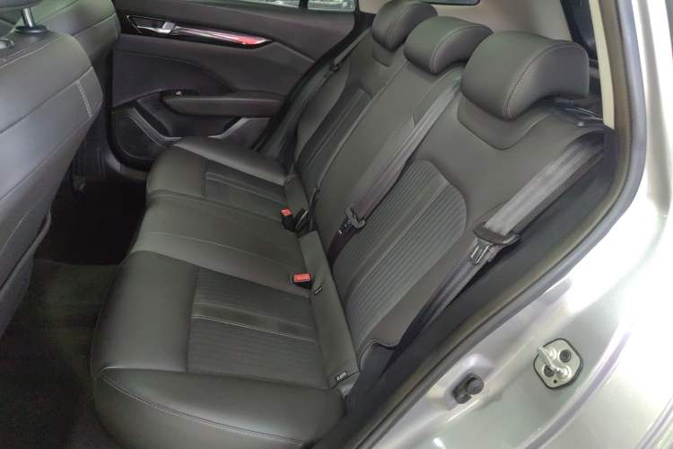 Used Dongfeng Aeolus Yixuan GS 2020 230T Automatic Yueyu Version Left Rear Seat