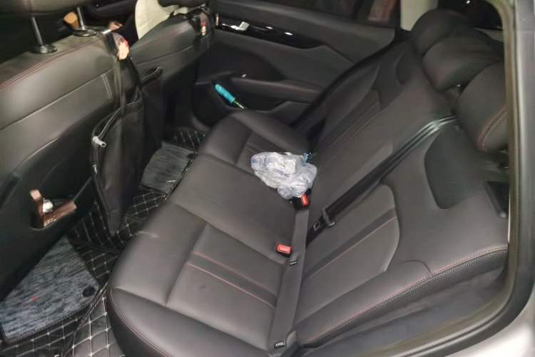 Used Dongfeng Aeolus Yixuan GS 2020 230T Automatic Cool Edition Left Rear Seat