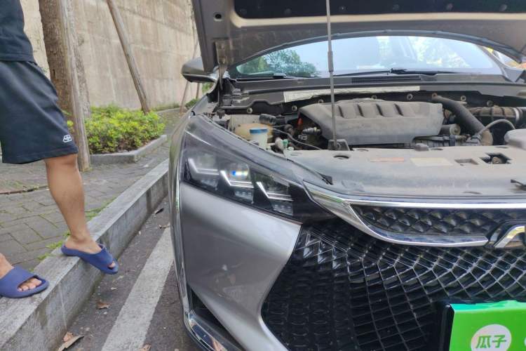 Used Dongfeng Aeolus Yixuan GS 2020 230T Automatic Cool Edition Right Front Headlight