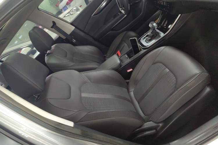 Used Dongfeng Aeolus Yixuan GS 2020 230T Automatic Yueyu Version Right Front Seat