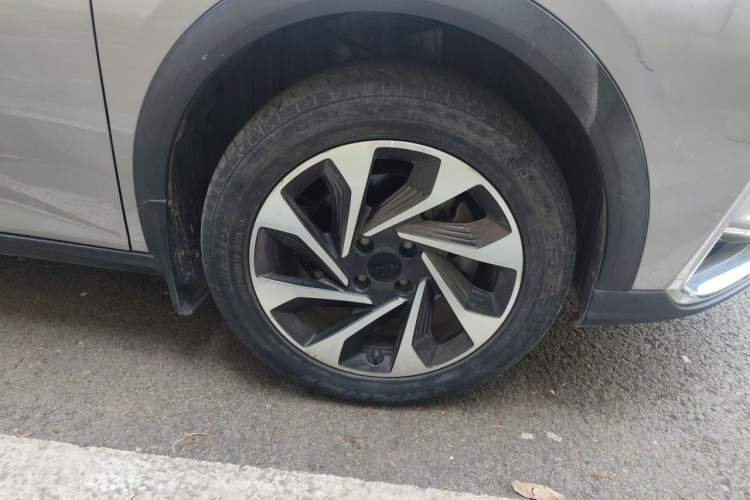 Used Dongfeng Aeolus Yixuan GS 2020 230T Automatic Cool Edition Right Front Wheel Hub