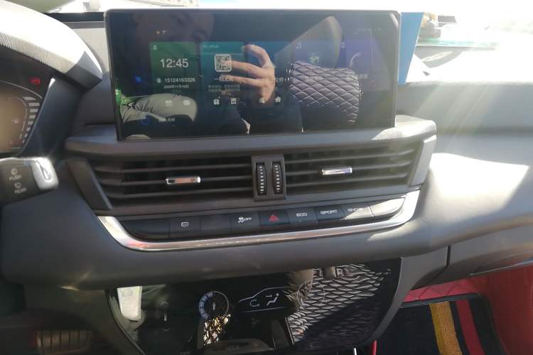 Used Dongfeng Aeolus Yixuan GS 2020 230T Automatic Yueyu Version Audio And AC Panel