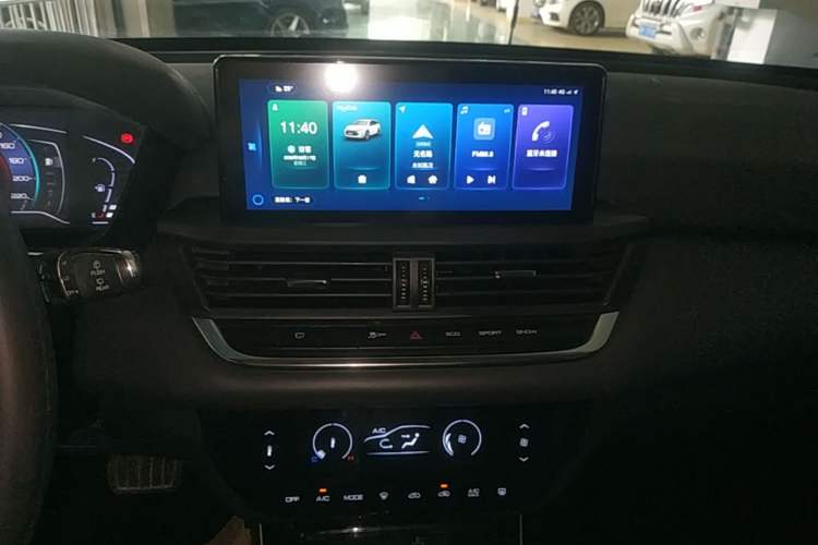 Used Dongfeng Aeolus Yixuan GS 2020 230T Automatic Yueyu Version Audio And AC Panel