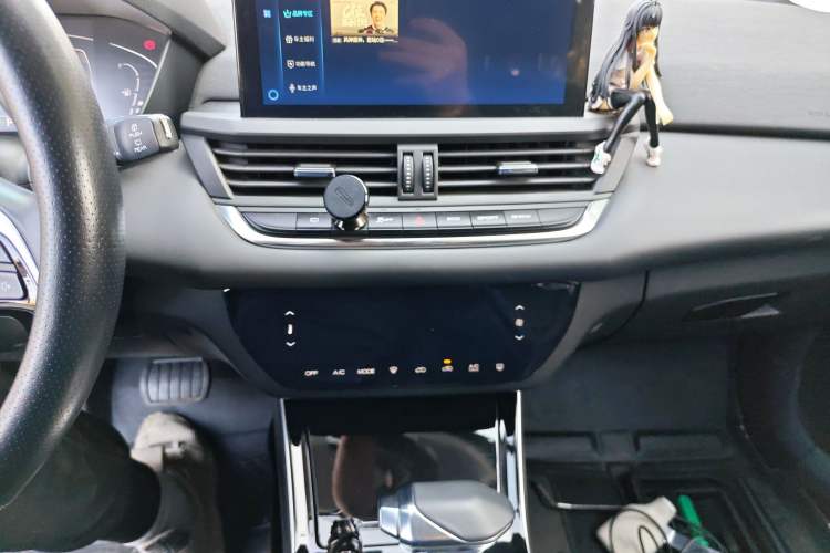 Used Dongfeng Aeolus Yixuan GS 2020 230T Automatic Yueyu Version Audio And AC Panel