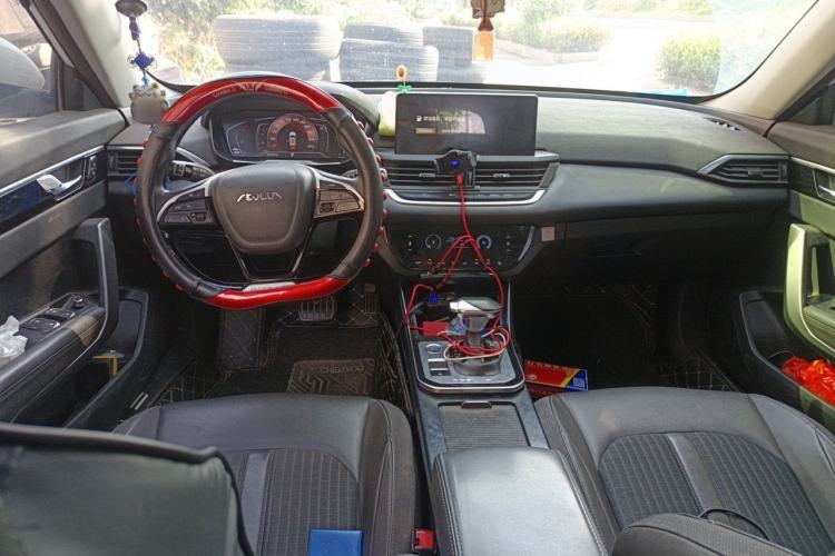 Used Dongfeng Aeolus Yixuan GS 2020 230T Automatic Yueyu Version Center Console