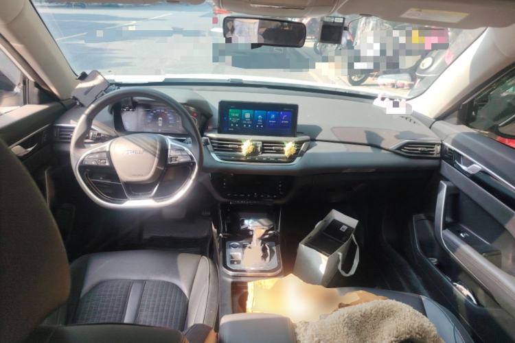 Used Dongfeng Aeolus Yixuan GS 2020 230T Automatic Yueyu Version Center Console