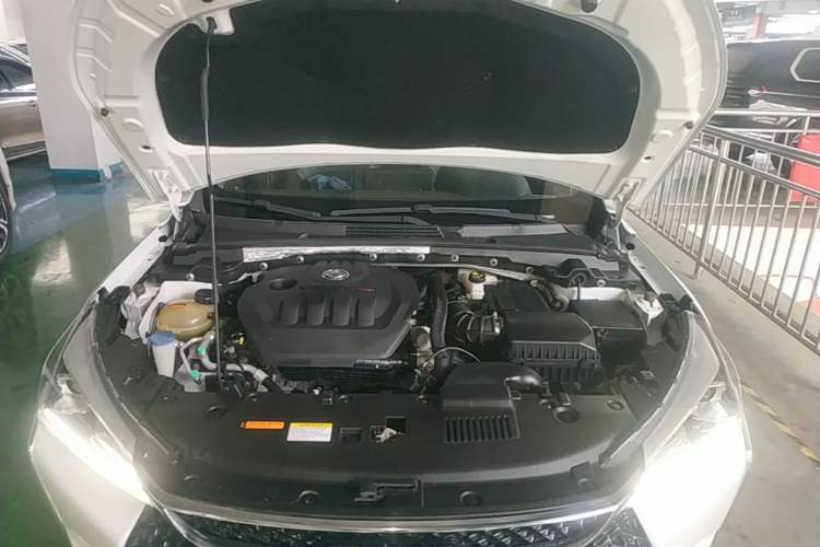 Used Dongfeng Aeolus Yixuan GS 2020 230T Automatic Yueyu Version Engine Bay