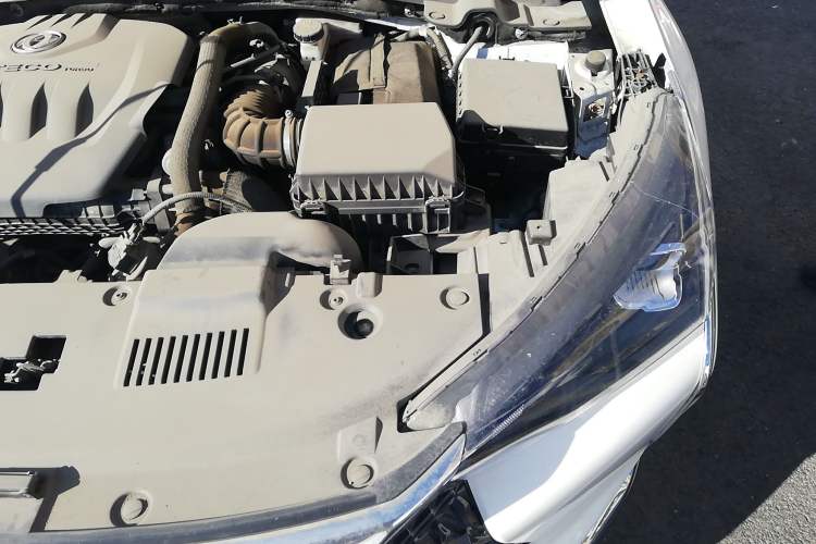 Used Dongfeng Aeolus Yixuan GS 2020 230T Automatic Yueyu Version Engine Bay Left