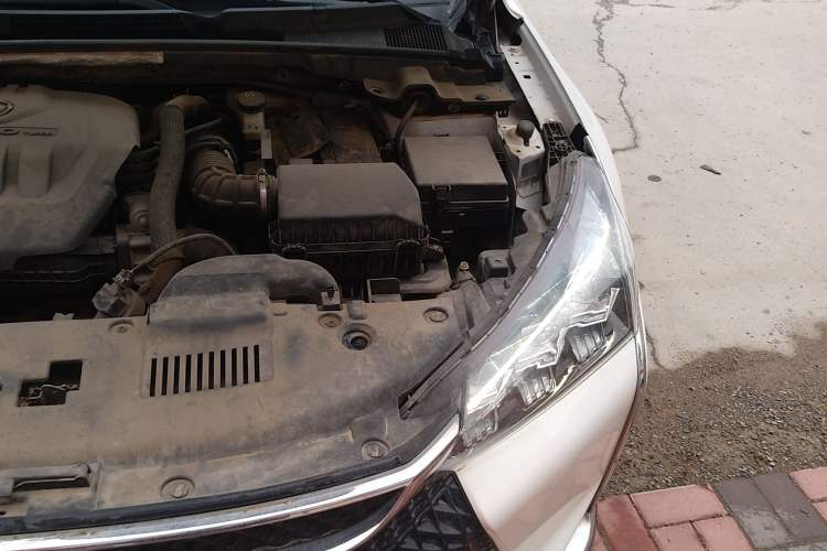 Used Dongfeng Aeolus Yixuan GS 2020 230T Automatic Cool Edition Engine Bay Left