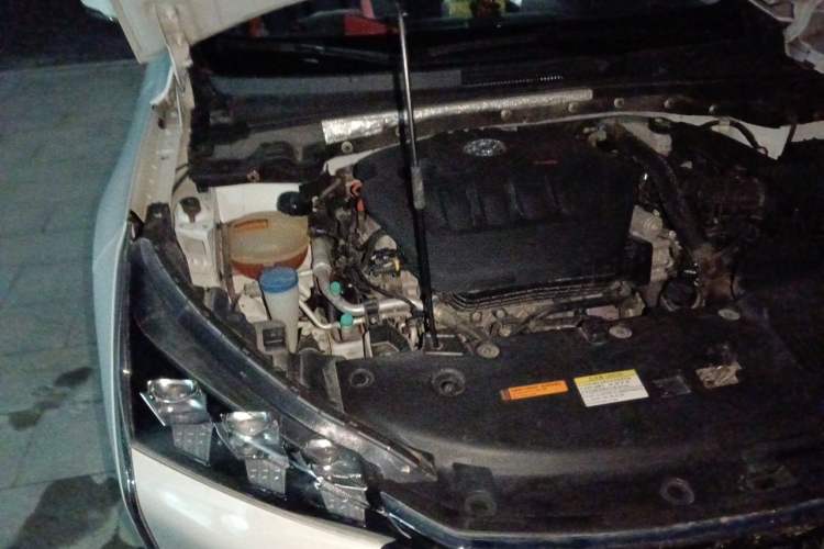 Used Dongfeng Aeolus Yixuan GS 2020 230T Automatic Cool Edition Engine Bay Right