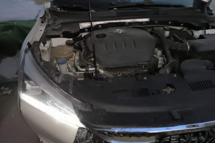 Used Dongfeng Aeolus Yixuan GS 2020 230T Automatic Yueyu Version Engine Bay Right