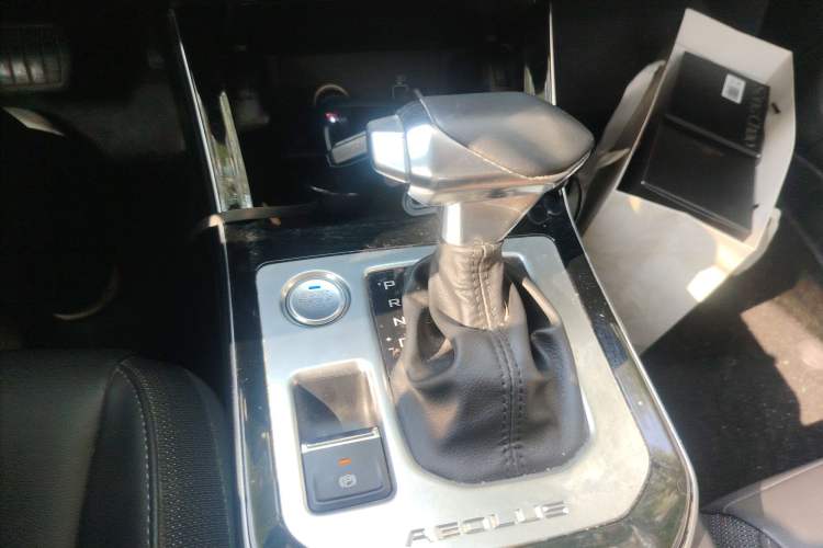 Used Dongfeng Aeolus Yixuan GS 2020 230T Automatic Yueyu Version Gear Lever