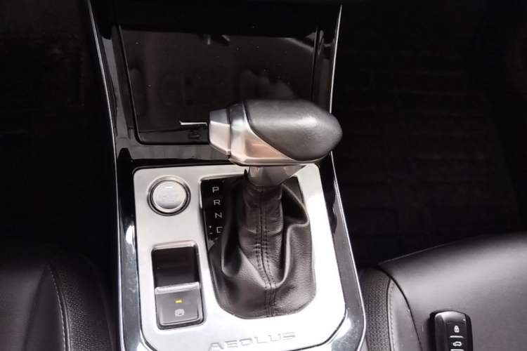 Used Dongfeng Aeolus Yixuan GS 2020 230T Automatic Yueyu Version Gear Lever