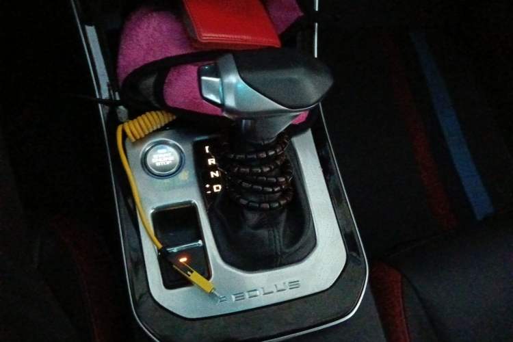 Used Dongfeng Aeolus Yixuan GS 2020 230T Automatic Cool Edition Gear Lever