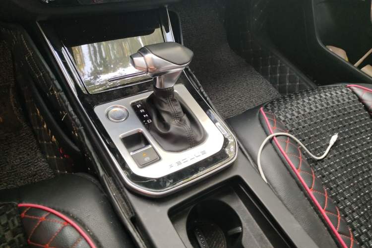Used Dongfeng Aeolus Yixuan GS 2020 230T Automatic Yueyu Version Gear Lever