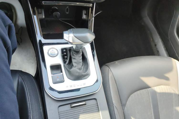 Used Dongfeng Aeolus Yixuan GS 2020 230T Automatic Yueyu Version Gear Lever