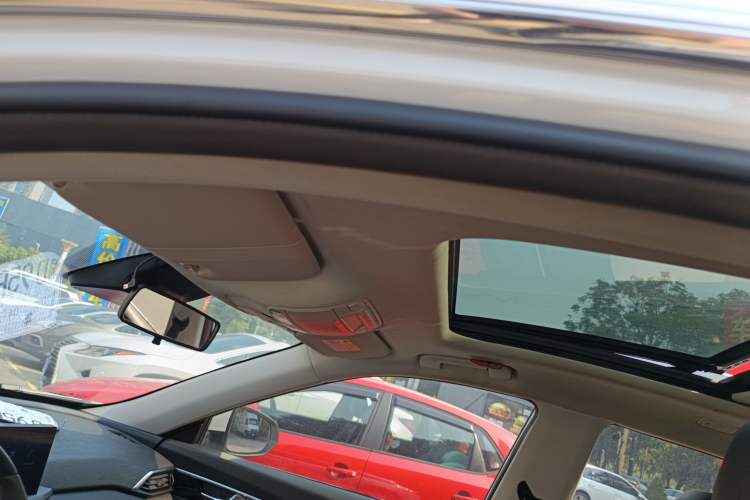 Used Dongfeng Aeolus Yixuan GS 2020 230T Automatic Cool Edition Headliner