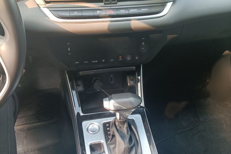 Used Dongfeng Aeolus Yixuan GS 2020 230T Automatic Yueyu Version Interior 3