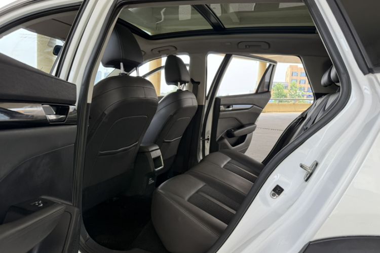 Used Dongfeng Aeolus Yixuan GS 2020 230T Automatic Yueyu Version Interior 3
