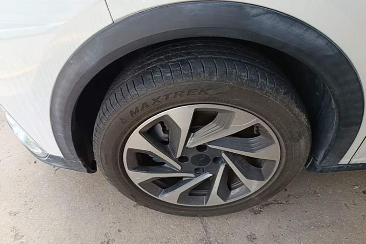 Used Dongfeng Aeolus Yixuan GS 2020 230T Automatic Yueyu Version Left Front Wheel Hub