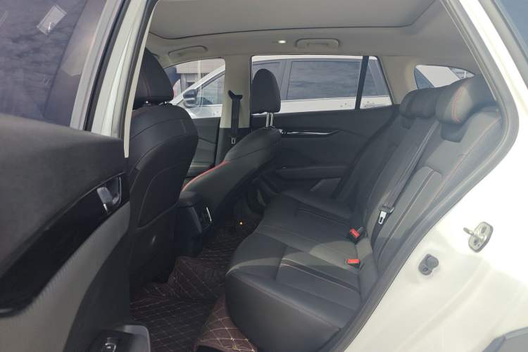 Used Dongfeng Aeolus Yixuan GS 2020 230T Automatic Cool Edition Left Rear Seat