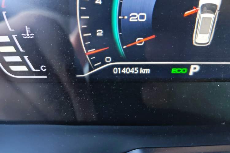 Used Dongfeng Aeolus Yixuan GS 2020 230T Automatic Yueyu Version Odometer Close Up