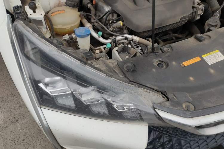 Used Dongfeng Aeolus Yixuan GS 2020 230T Automatic Cool Edition Right Front Headlight