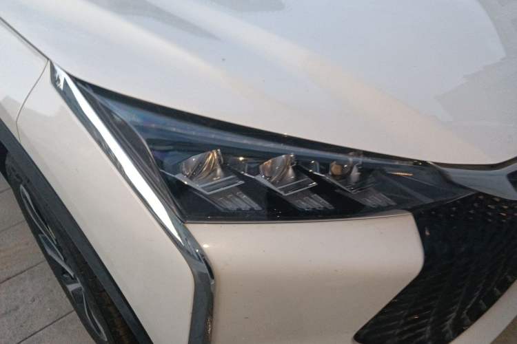 Used Dongfeng Aeolus Yixuan GS 2020 230T Automatic Cool Edition Right Front Headlight