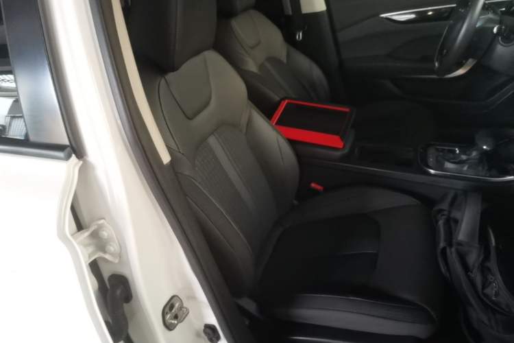 Used Dongfeng Aeolus Yixuan GS 2020 230T Automatic Yueyu Version Right Front Seat
