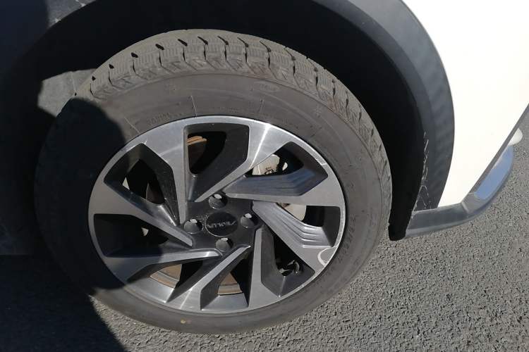 Used Dongfeng Aeolus Yixuan GS 2020 230T Automatic Yueyu Version Right Front Wheel Hub