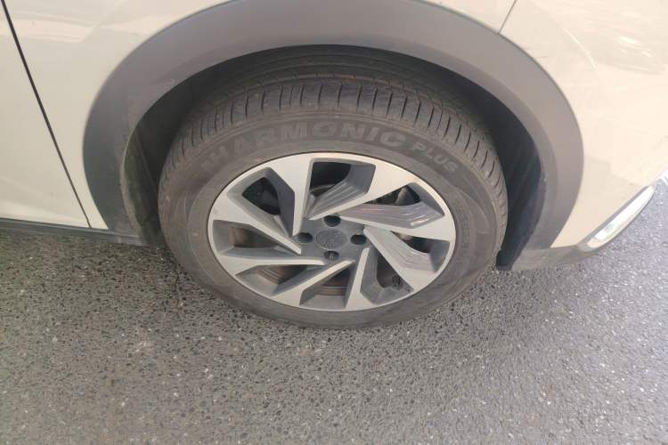 Used Dongfeng Aeolus Yixuan GS 2020 230T Automatic Yueyu Version Right Front Wheel Hub